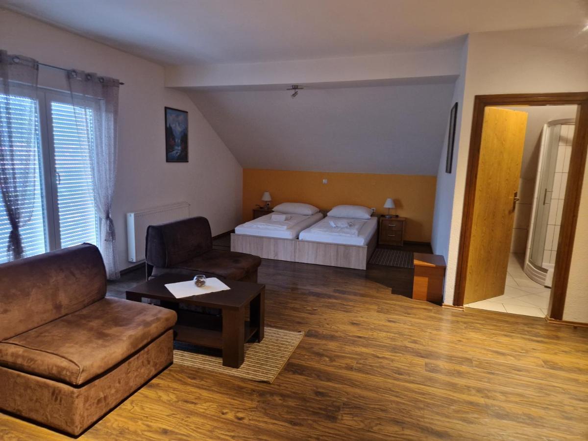 Plitvice Palace Грабовац Экстерьер фото
